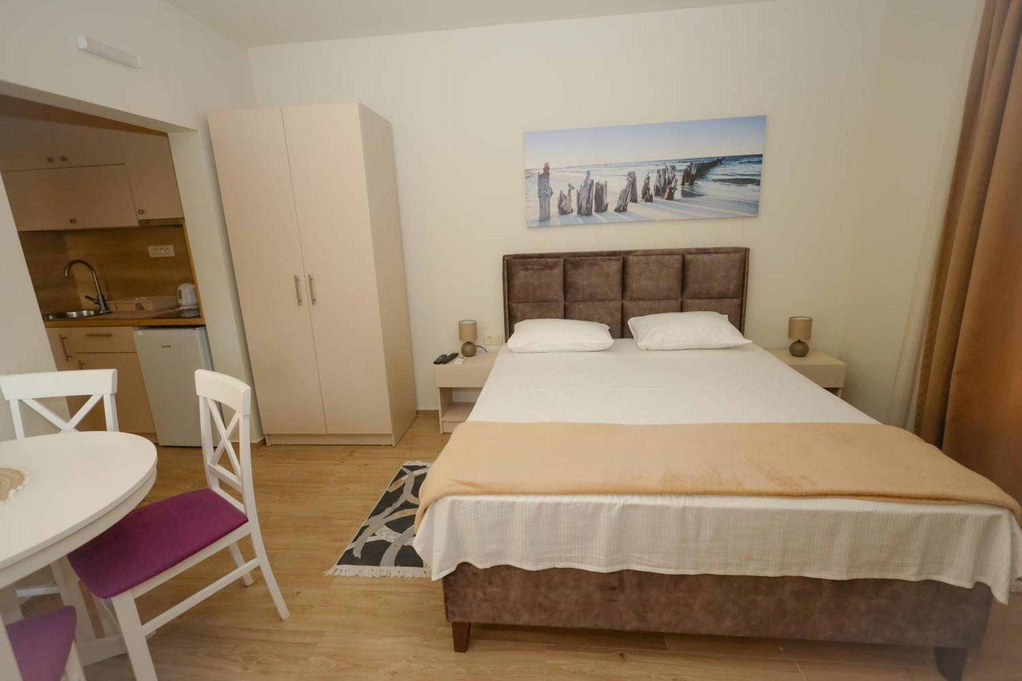 Apartments Milanovic تْشيرسيك نوفي المظهر الخارجي الصورة