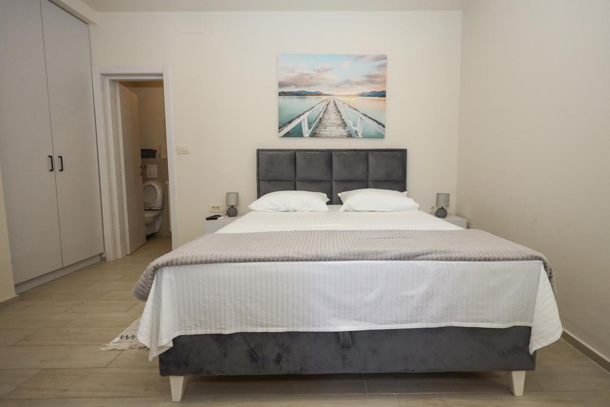 Apartments Milanovic تْشيرسيك نوفي الغرفة الصورة