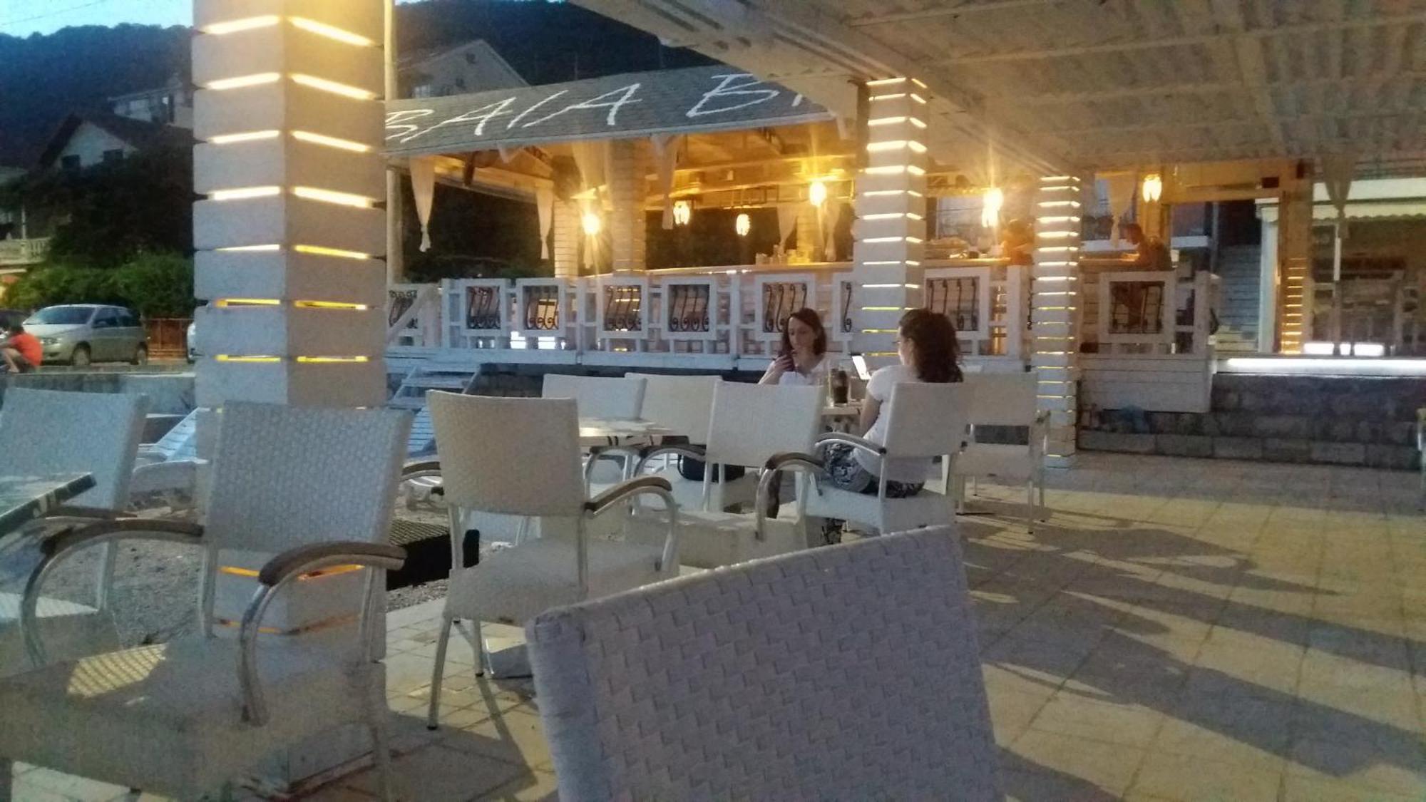 Apartments Milanovic تْشيرسيك نوفي الغرفة الصورة