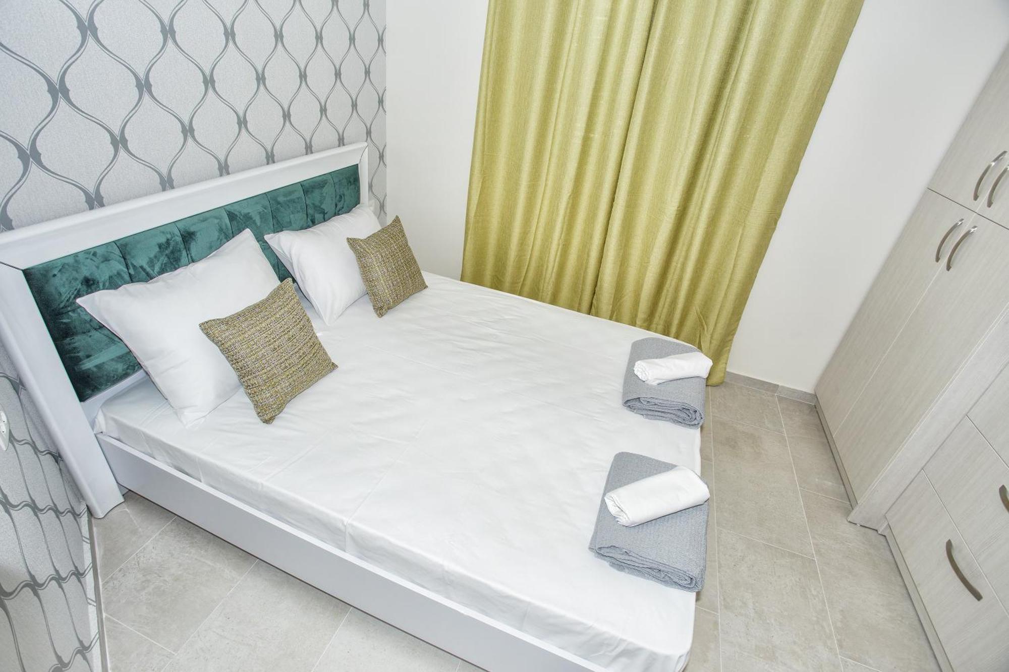 Apartments Milanovic تْشيرسيك نوفي الغرفة الصورة