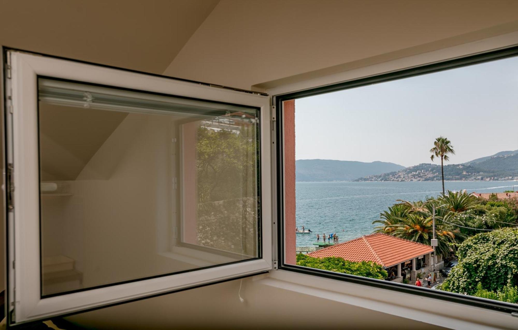 Apartments Milanovic تْشيرسيك نوفي الغرفة الصورة